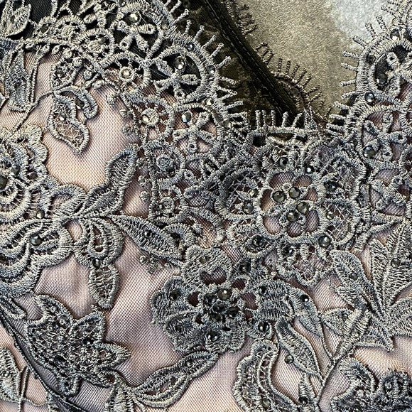 COPY - LA FEMME NWT Women's Pink/Grey Jewel Embellished Floral Lace Mesh A-Line… - Picture 11 of 13